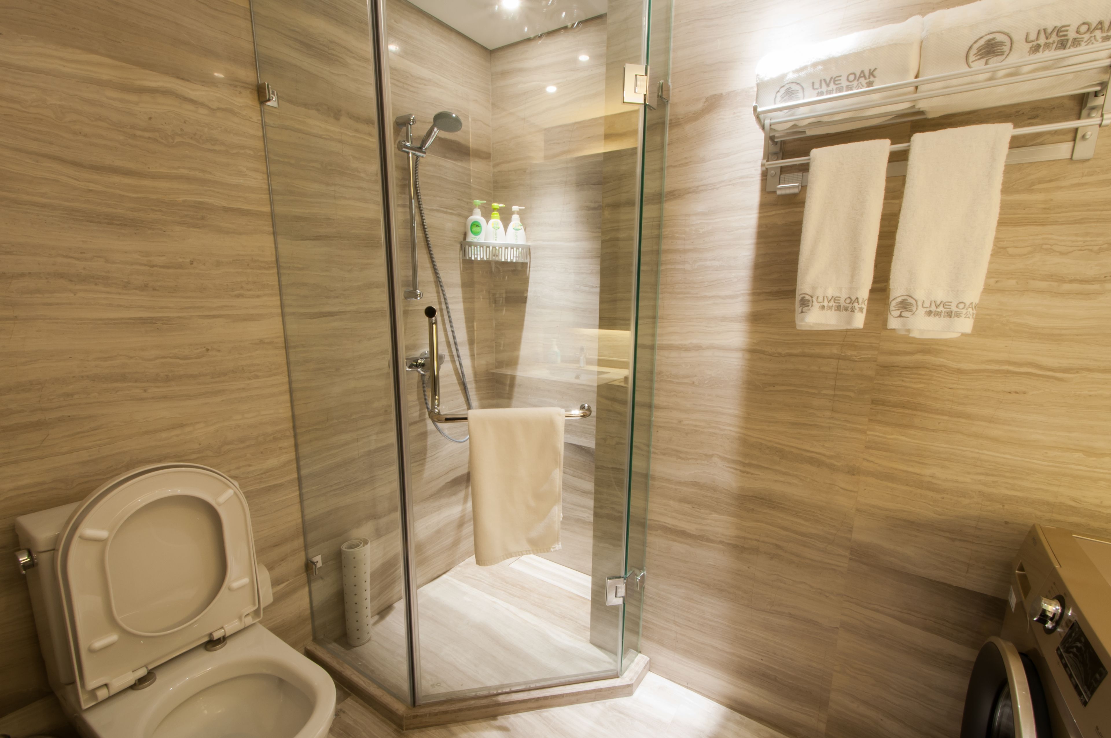 superior double room | bathroom | shower, rainfall showerhead, free toiletries, hair dryer