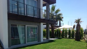 Front of property - Important Group Ortakent Residence (Bodrum)