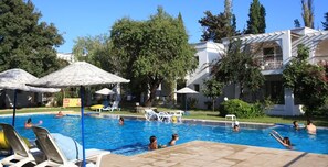 Seasonal outdoor pool - Important Group Ryan Residence (Bodrum)