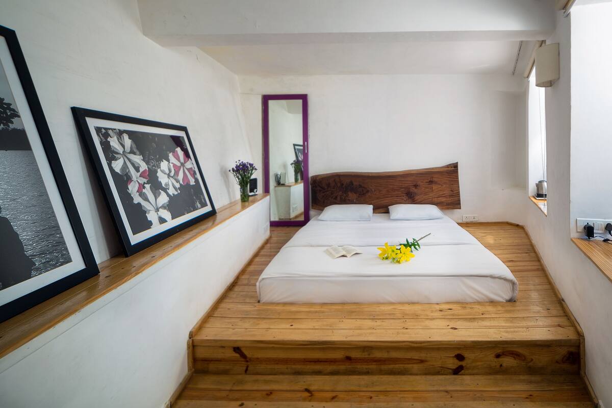 Chambre Deluxe | Bureau, chambres insonorisées, fer et planche à repasser