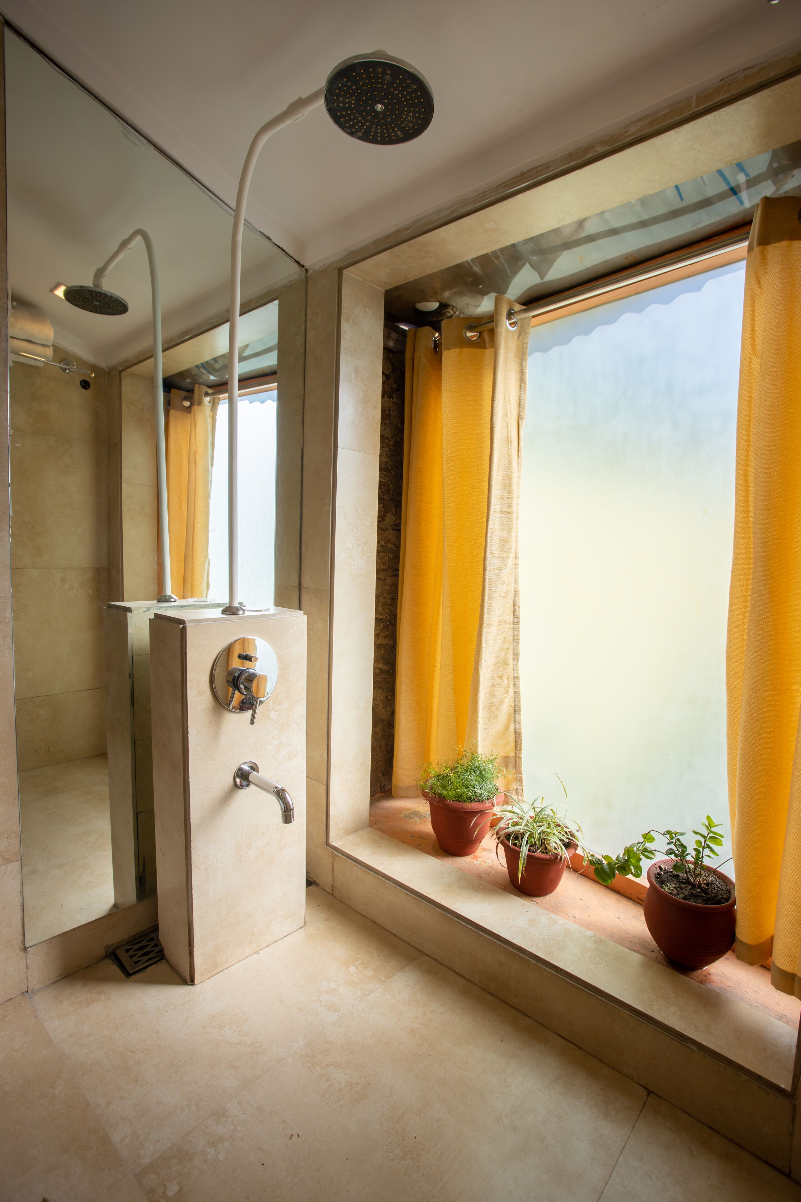Orange Crush | Bathroom