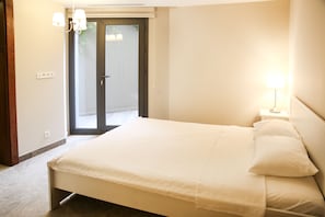 Villa | 4 Schlafzimmer, Schreibtisch, Bügeleisen/Bügelbrett, kostenloses WLAN