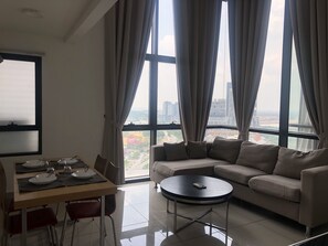 Desk, iron/ironing board - Solstice Cyberjaya by Easy Property (Cyberjaya)