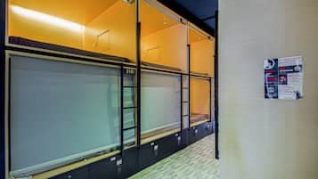 Double Room | Desk, free WiFi, bed sheets
