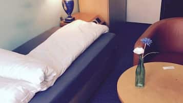 Chambre Simple Économique, salle de bains commune | Bureau, rideaux occultants, lits pliants/supplémentaires, Wi-Fi gratuit