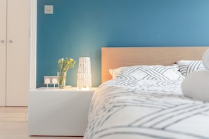 2 bedrooms, premium bedding, free wired internet, bed sheets - Newly Refurbished 2 Bedroom Property in Peckham (London)