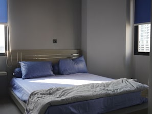 City Apartment, 3 Bedrooms, Smoking | Desk, blackout drapes, iron/ironing board, bed sheets - Kondominium Golf Karawaci (Curug)