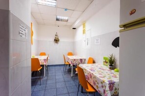 Breakfast area - Hostel (Moscow)