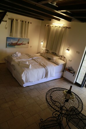 Room - Nof Sadot Zimmer (Mateh Yehuda)