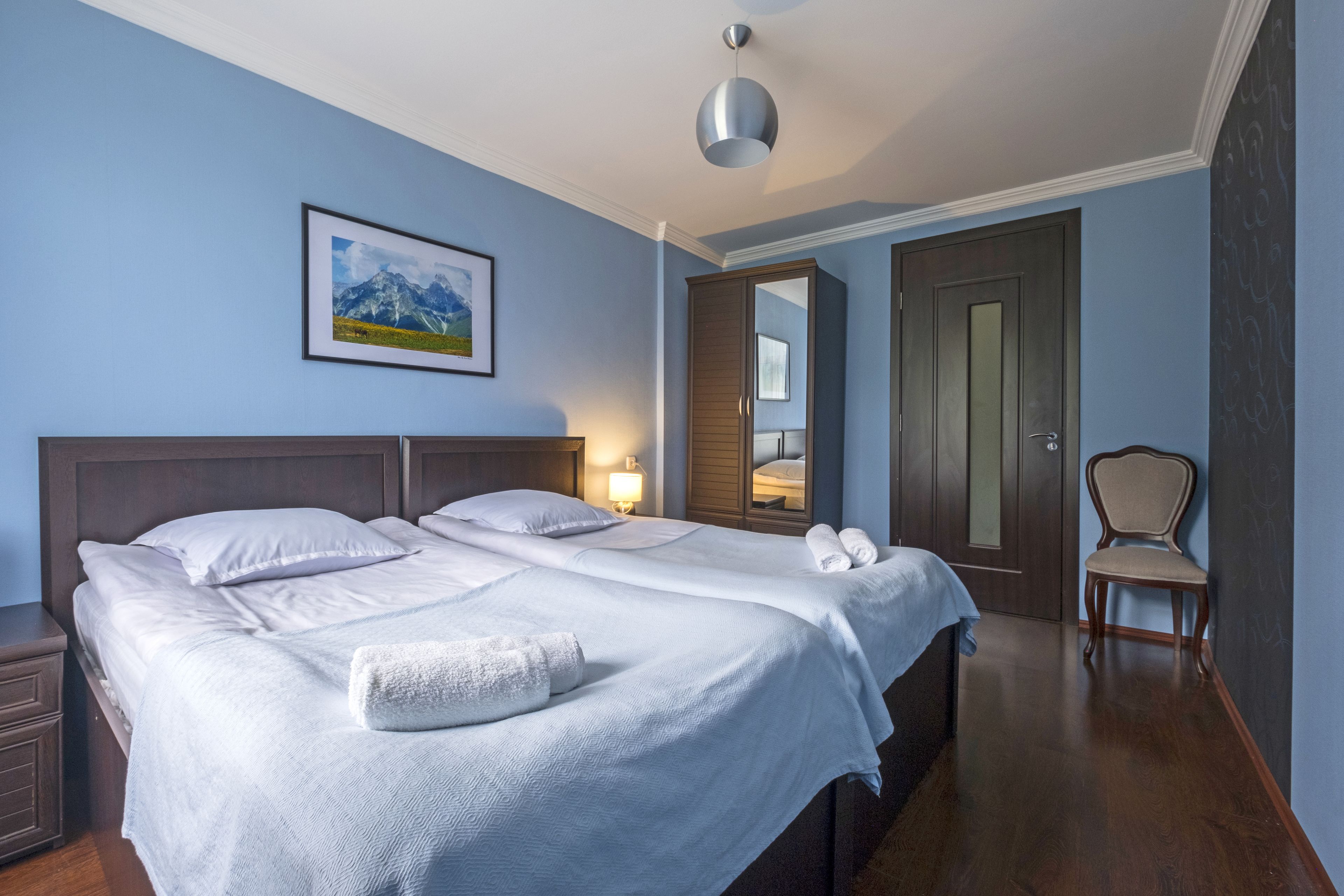 Basic Double or Twin Room, Mountain View | Tempur-Pedic beds, individually decorated, individually furnished, desk