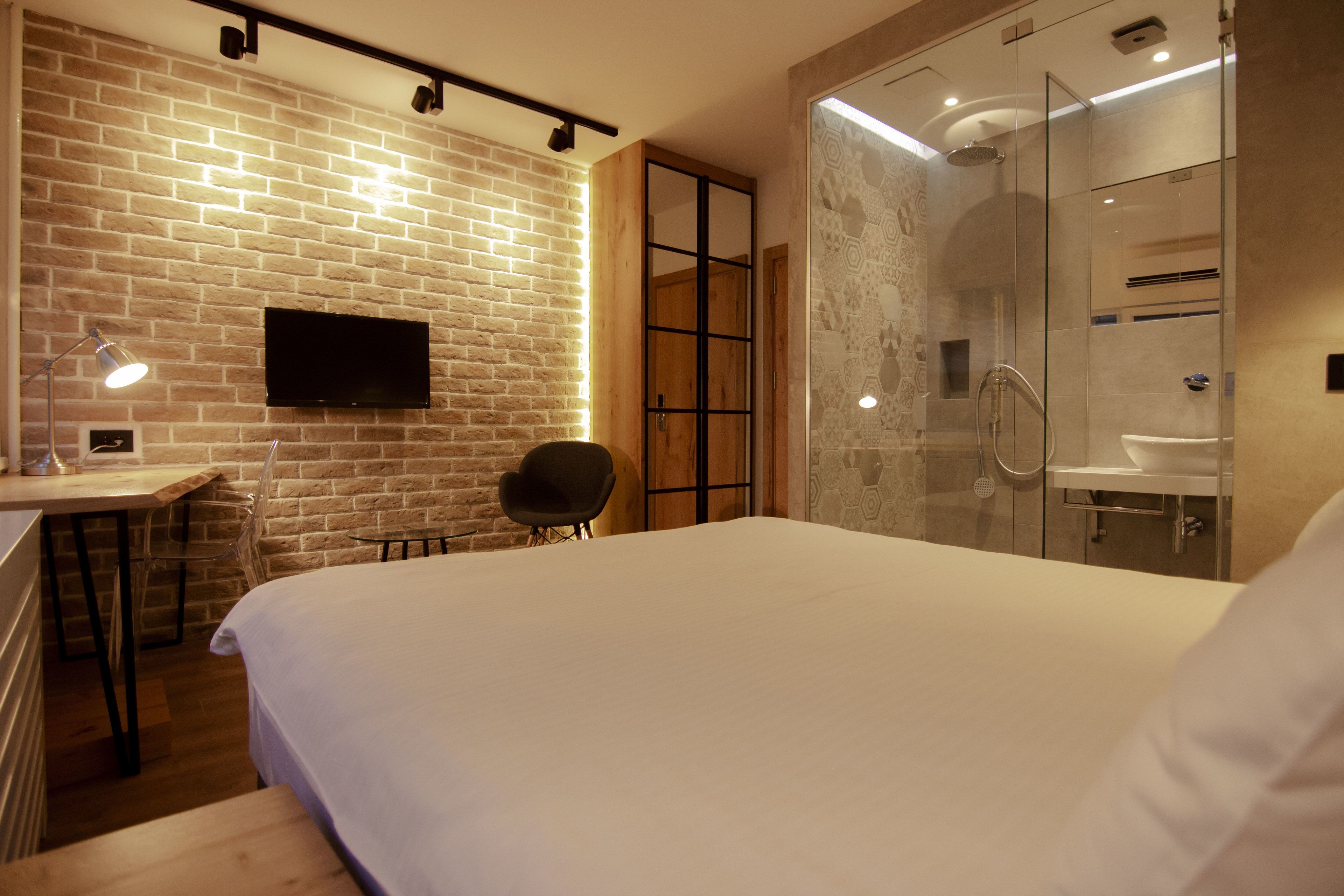 Foto - Level Luxury Suites