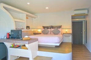 Superior Room | 1 bedroom, minibar, in-room safe, soundproofing - Le Divine Comedie (Ko Pha-ngan)