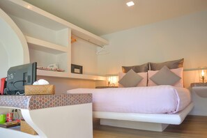 Superior Room | 1 bedroom, minibar, in-room safe, soundproofing - Le Divine Comedie (Ko Pha-ngan)