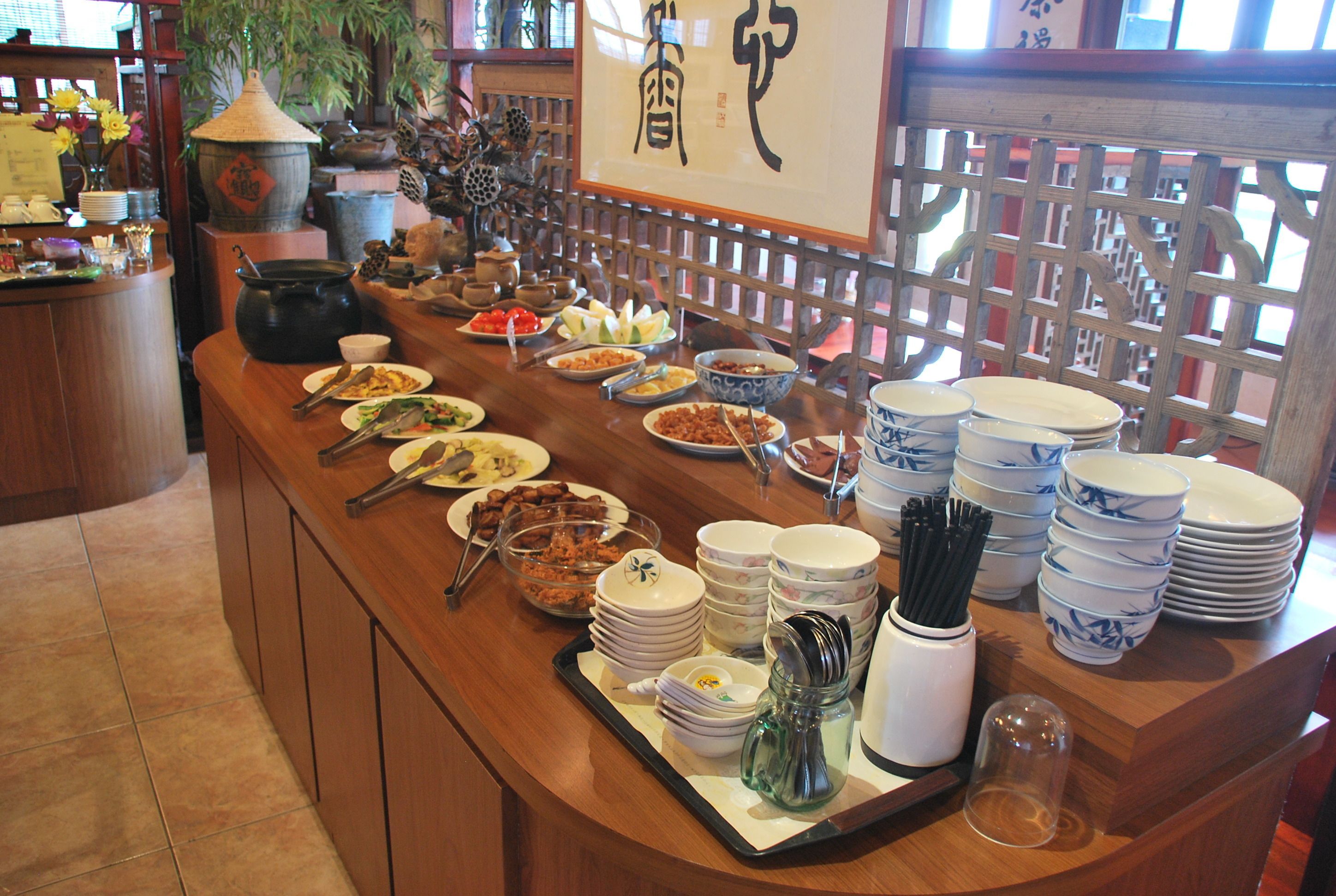 含每日當地特色早餐