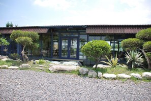 Terrace/patio - Lotus Hostel Beicheng Zhuang (Luodong)