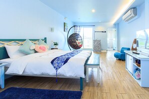 Desk, soundproofing, free WiFi, bed sheets - Lotus Hostel Beicheng Zhuang (Luodong)