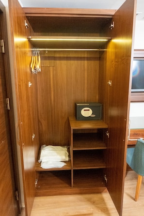 Minibar, in-room safe, desk, laptop workspace