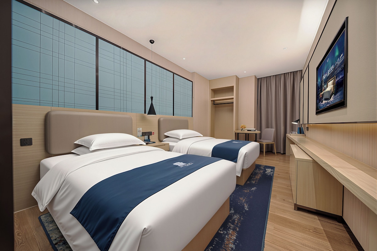 Superior Twin Room | View from room