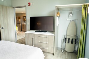 Room - Home2 Suites by Hilton Jacksonville-South/St. Johns Town Ctr (Jacksonville)