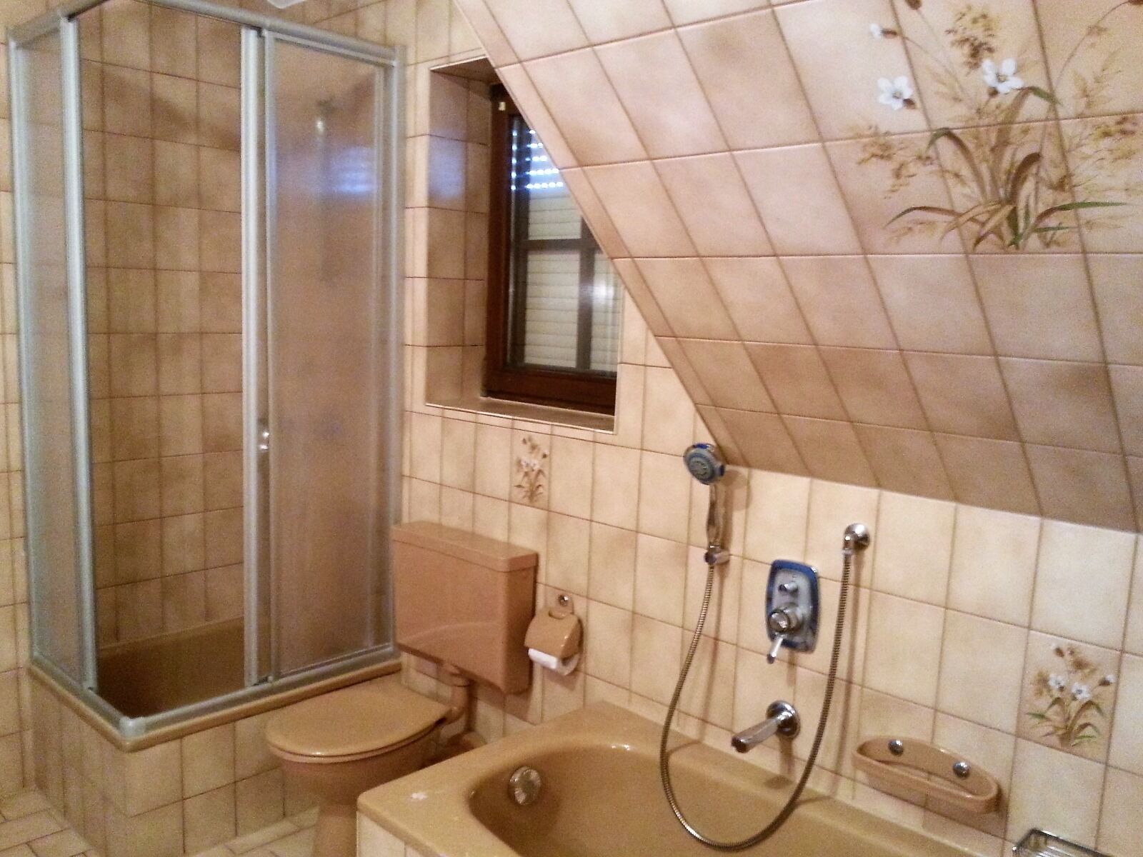 Apartment, 2 Bedrooms (incl. Cleaning Fee 35 EUR) | Bathroom | Separate bathtub and shower, hair dryer, towels, toilet paper