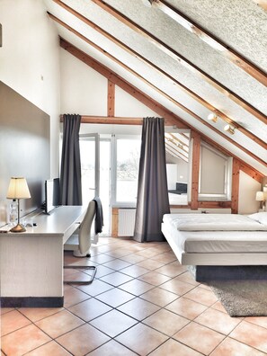 Dobbeltværelse | Skrivebord, gratis Wi-Fi, sengetøj