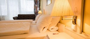 Double Room | Desk, free WiFi, bed sheets - Aparthotel Wettenberg (Wettenberg)