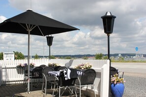 Terrace/patio - Sølyst Kro (Aabenraa)