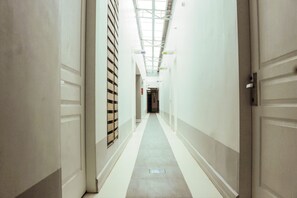 Hallway - RedDoorz Plus near UV Mandaue Cebu (Mandaue)