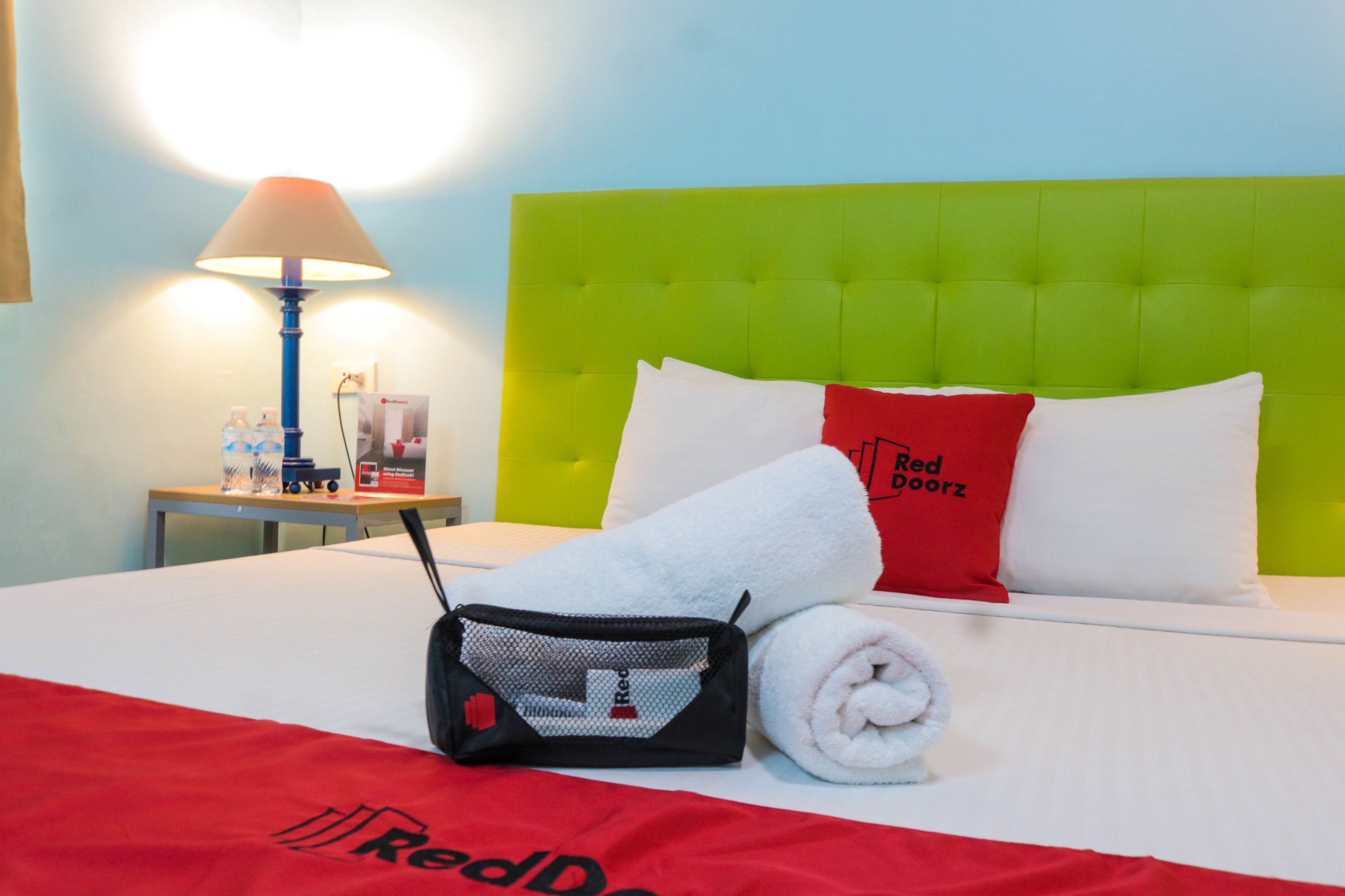 Photo - RedDoorz Plus New Era Budget Hotel Mandaue former RedDoorz Plus near UV Mandaue Cebu