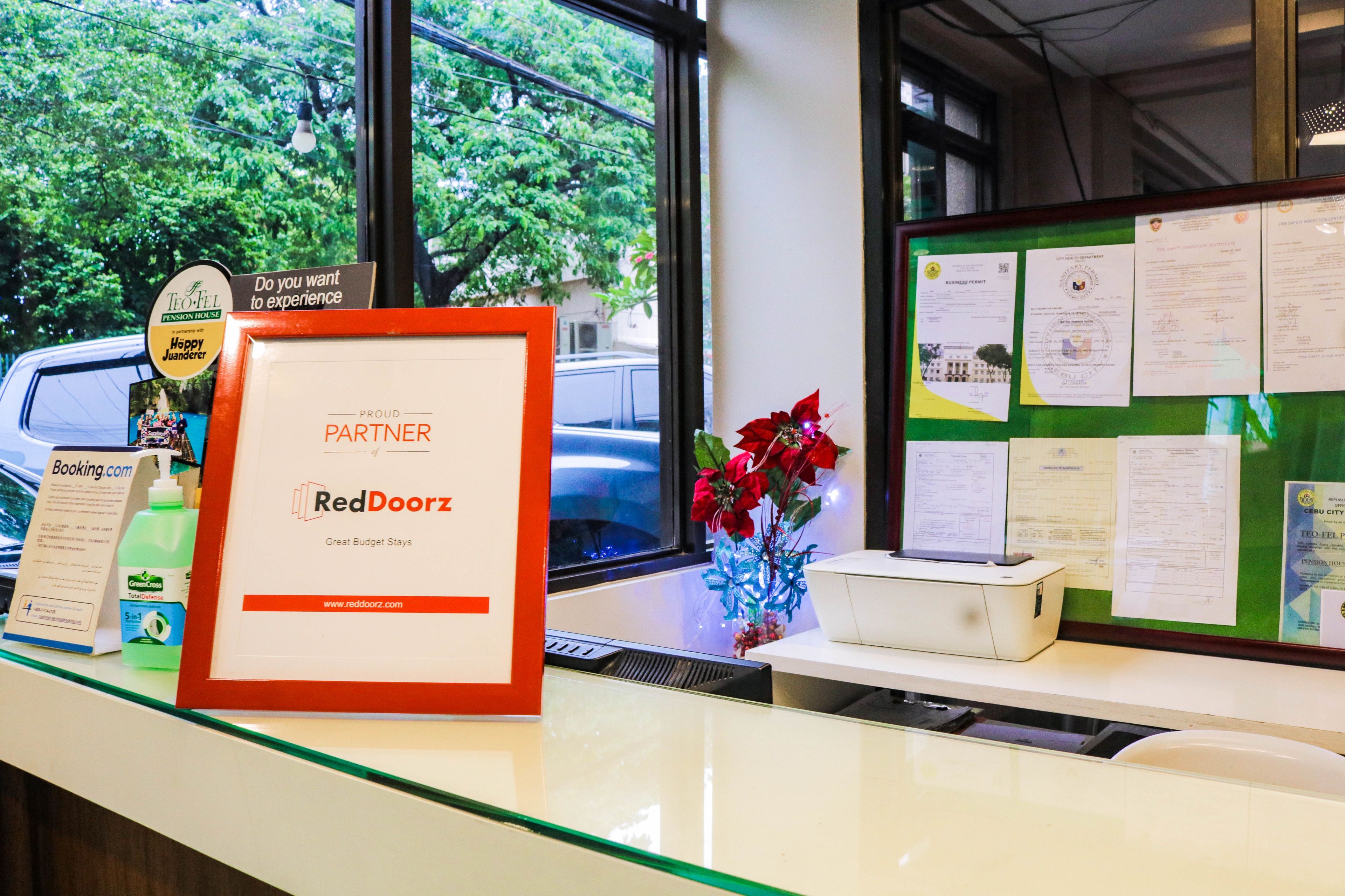 Foto - RedDoorz @ Junquera Extension Cebu