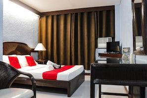 Escritorio y wifi gratis