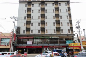 Front of property - RedDoorz @ MJ Cuenco Avenue Cebu (Cebu City)