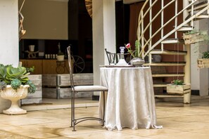 Front of property - Northern Studio Suite (Harare)