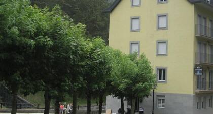 Albergue Río Aragón - Hostel