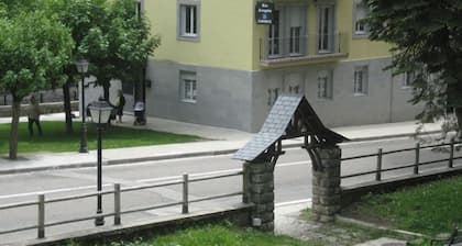 Albergue Río Aragón - Hostel