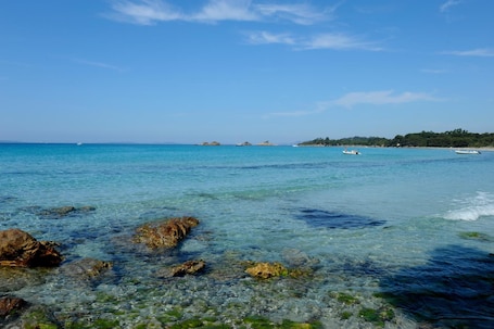 Beach nearby. La Manne - Bormes les Mimosas