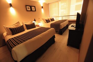 Apartament empresarial, 1 dormitori, cuina | Escriptori, espai de treball apte per a portàtils i wifi gratuïta 