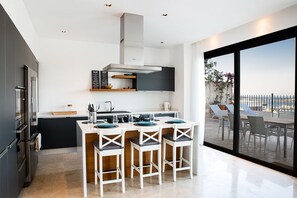 Villa, 4 Bedrooms, Sea View | Private kitchen | Fridge, microwave, oven, stovetop - Important Group Villa Hills (Bodrum)