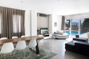 Villa | Private kitchenette | Fridge, microwave, oven, dishwasher - Important Group Villa Olivia (Bodrum)