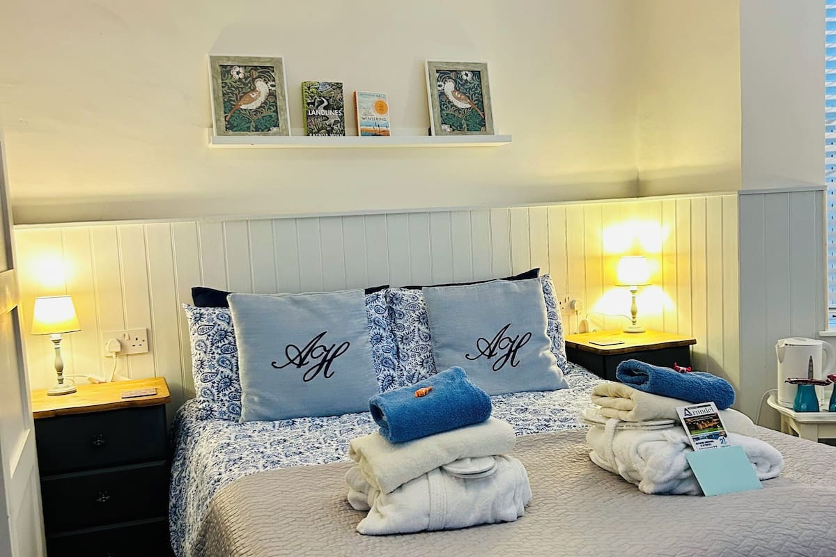 Iron/ironing board (on request), WiFi (free), bed sheets