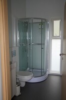 Studio, Mountain View | Bathroom | Free toiletries, hair dryer, towels