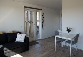 Studio, Mountain View | Living area