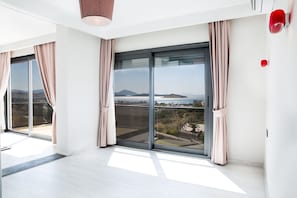 Villa | Living area