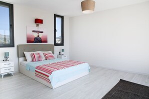 别墅 | 4 多间卧室、办公桌、熨斗/熨衣板、免费 WiFi