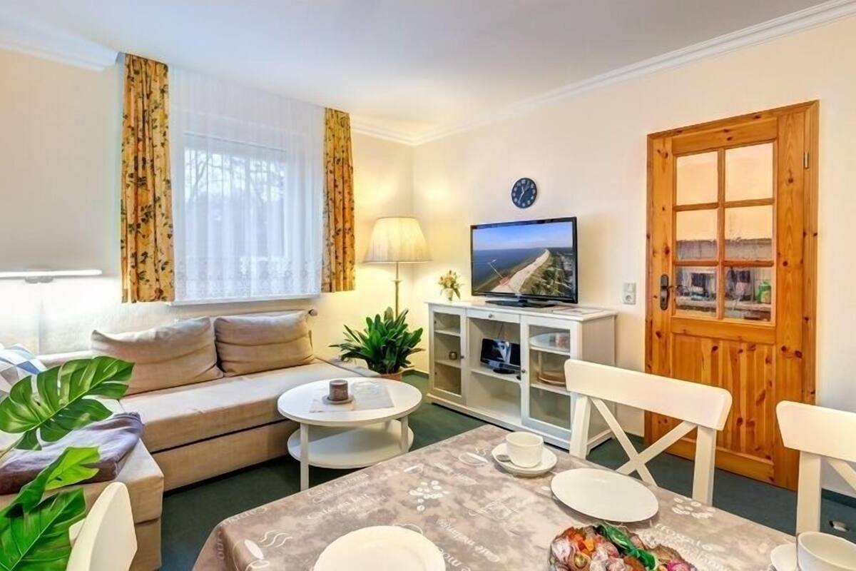 Appartement (10. - incl. Cleaning Fee 50 EUR) | Coin séjour | Télévision à écran plat, lecteur de DVD