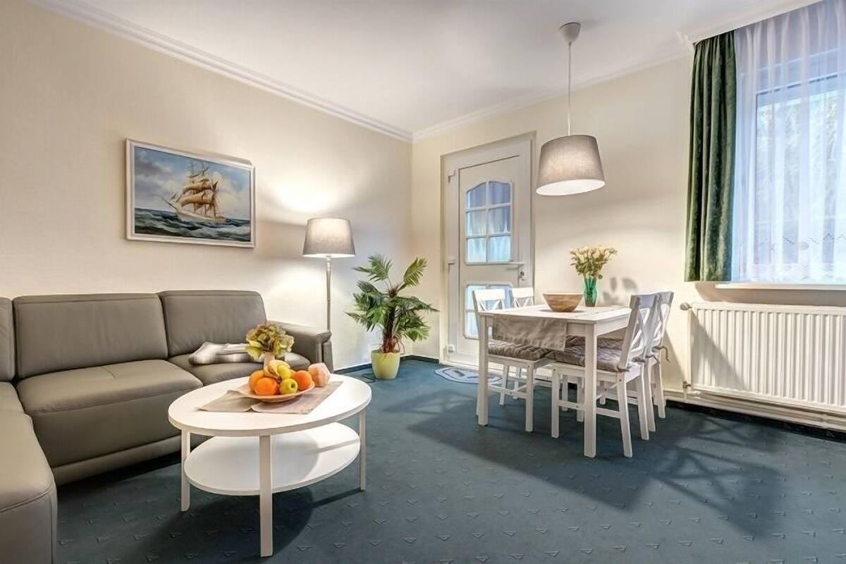 Appartement (8. - incl. Cleaning Fee 50 EUR) | Coin séjour | Télévision à écran plat, lecteur de DVD