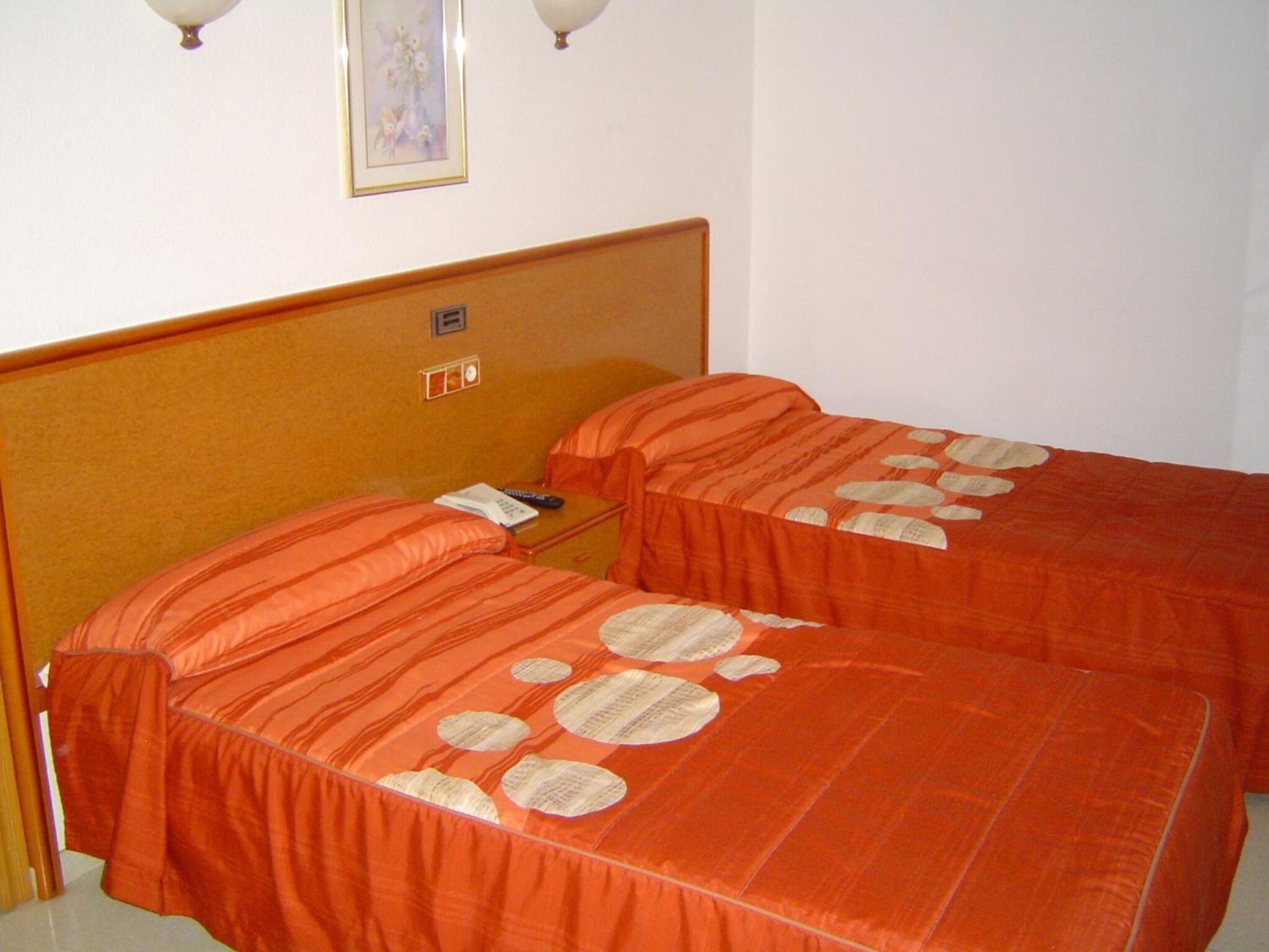 in-room safe, free cots/infant beds, free wifi, bed sheets