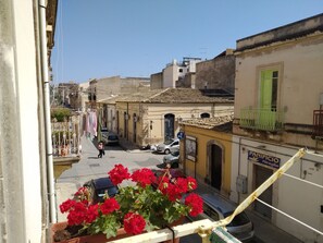 Exterior - La casa di Aneupe (Syracuse)