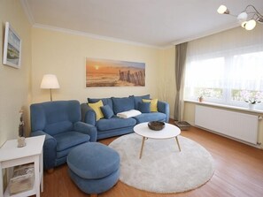 Apartment, 2 Bedrooms (1.- incl. Cleaning Fee 65 EUR) | Living area