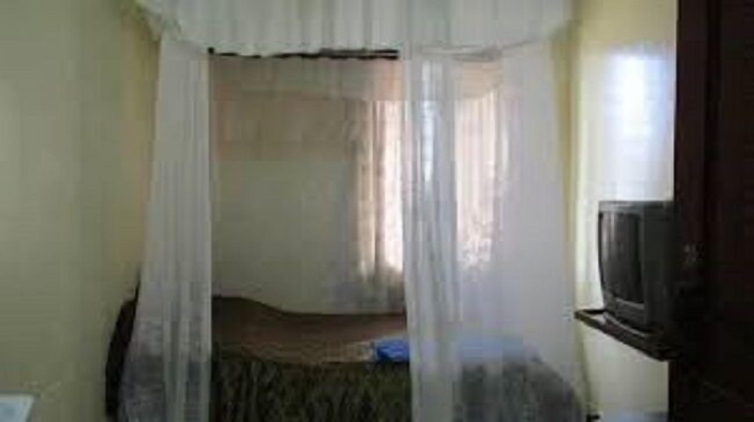 individually decorated, desk, free wifi, bed sheets